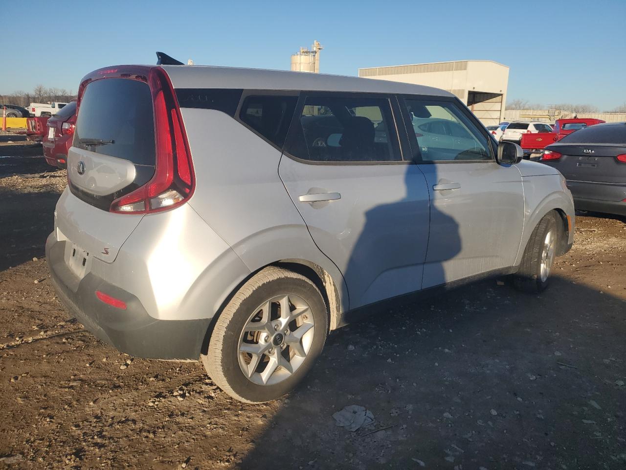 2020 KIA Soul VIN KNDJ23AU7L7066347 Copart auction photo, undercarriage / front end damage thumbnail 3