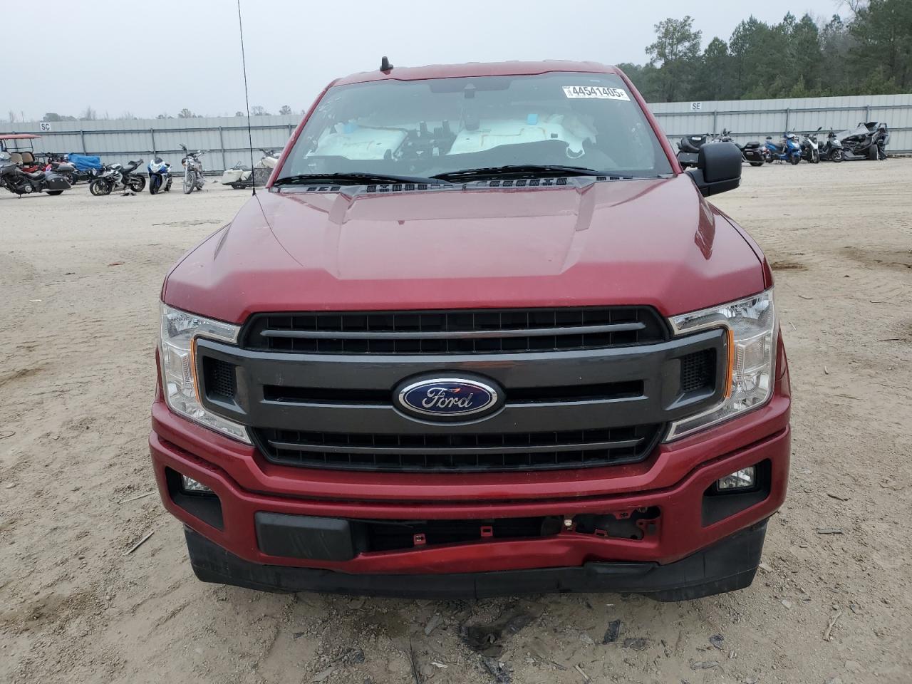 2019 Ford F-150 VIN 1FTEW1CP8KFB57360 Copart auction photo, side / front end damage thumbnail 5