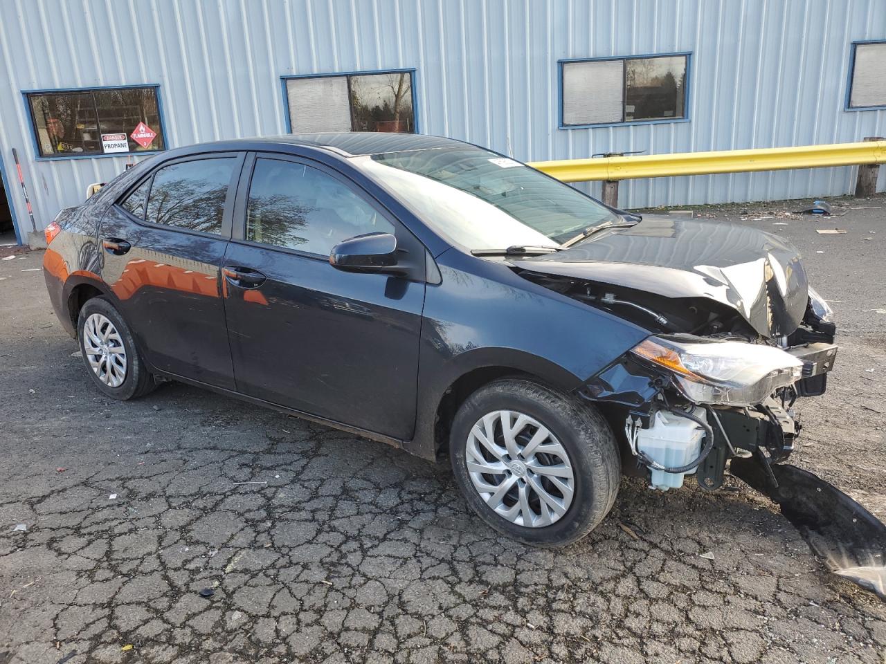 2017 Toyota Corolla VIN 2T1BURHE0HC839679 Copart auction photo, front end damage thumbnail 4