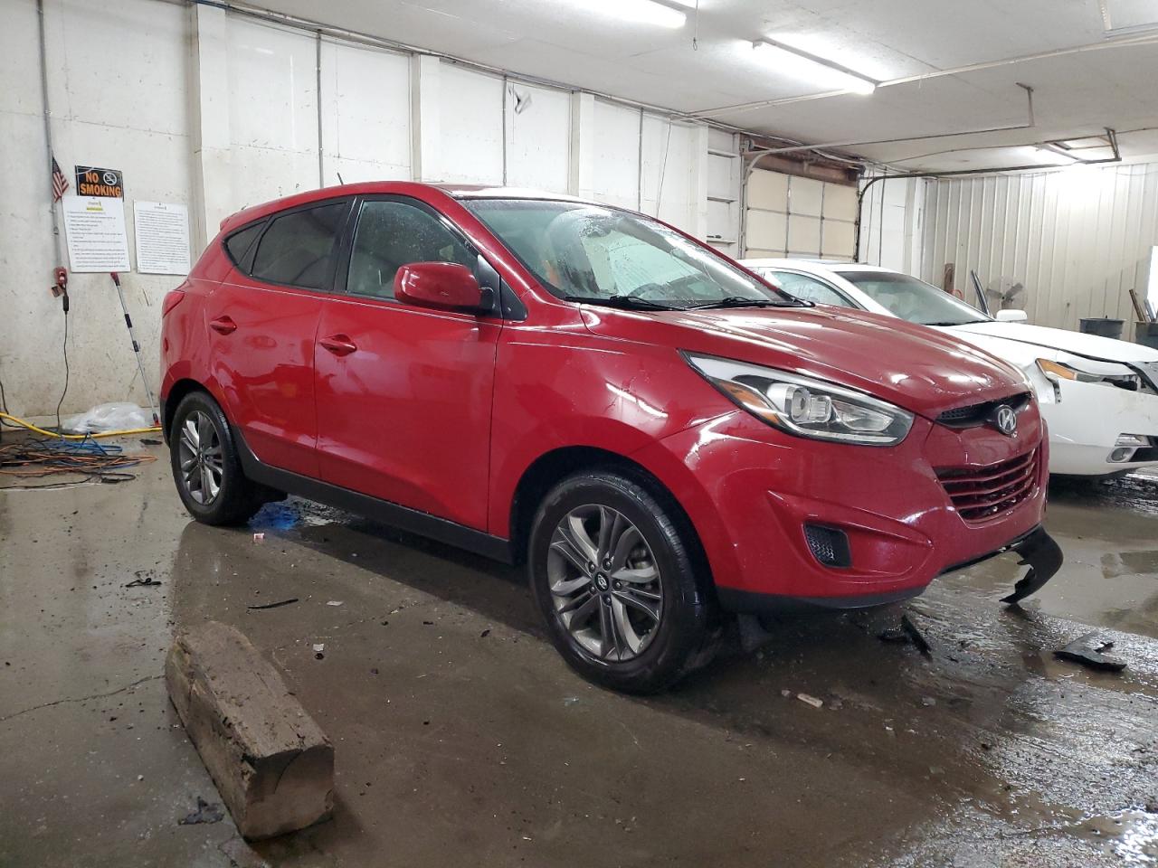 2014 Hyundai Tucson VIN KM8JT3AF4EU942029 Copart auction photo, front end / minor dent/scratches damage thumbnail 4