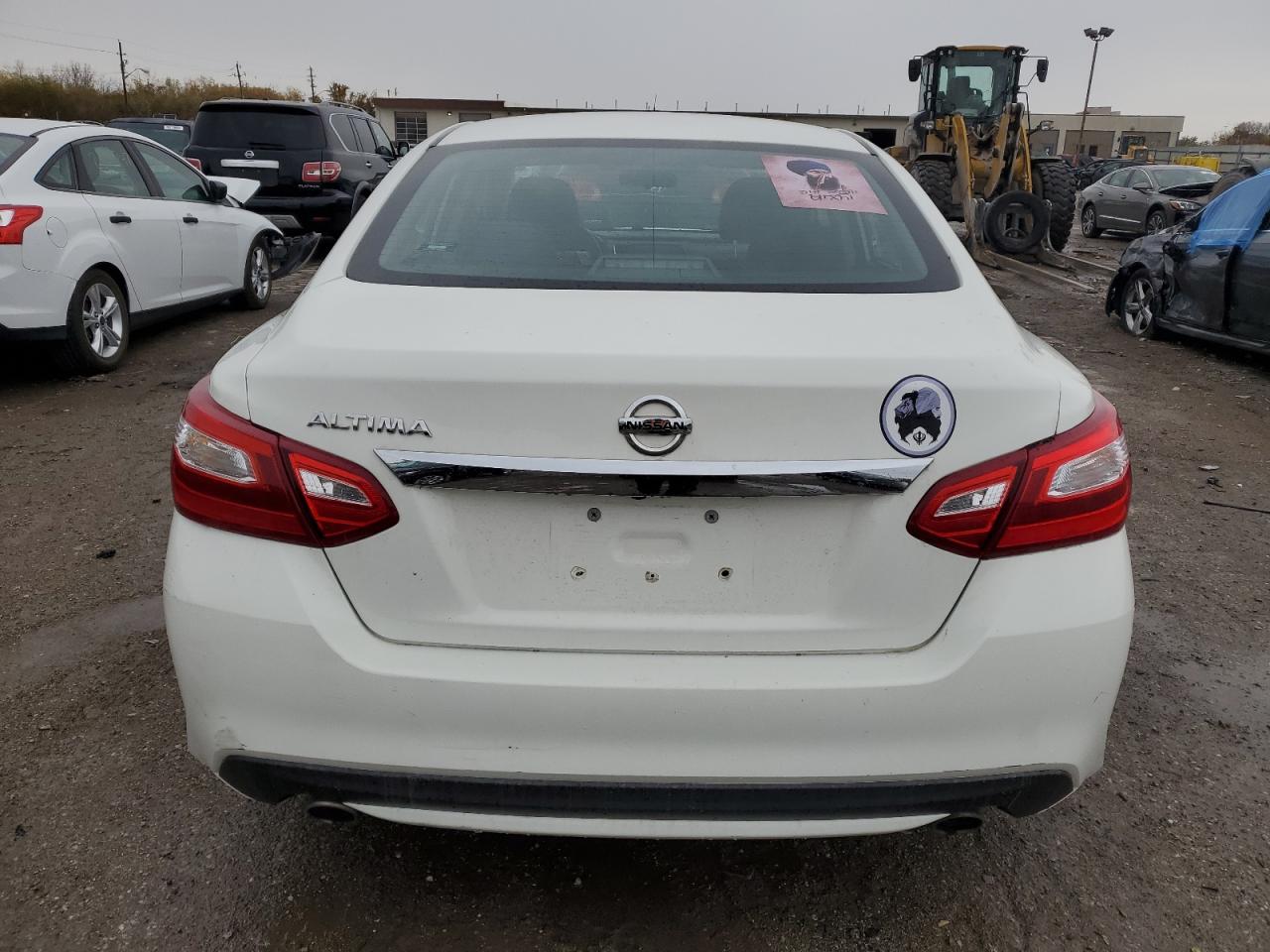 2017 Nissan Altima VIN 1N4AL3AP1HC283811 Copart auction photo, minor dent/scratches damage thumbnail 6