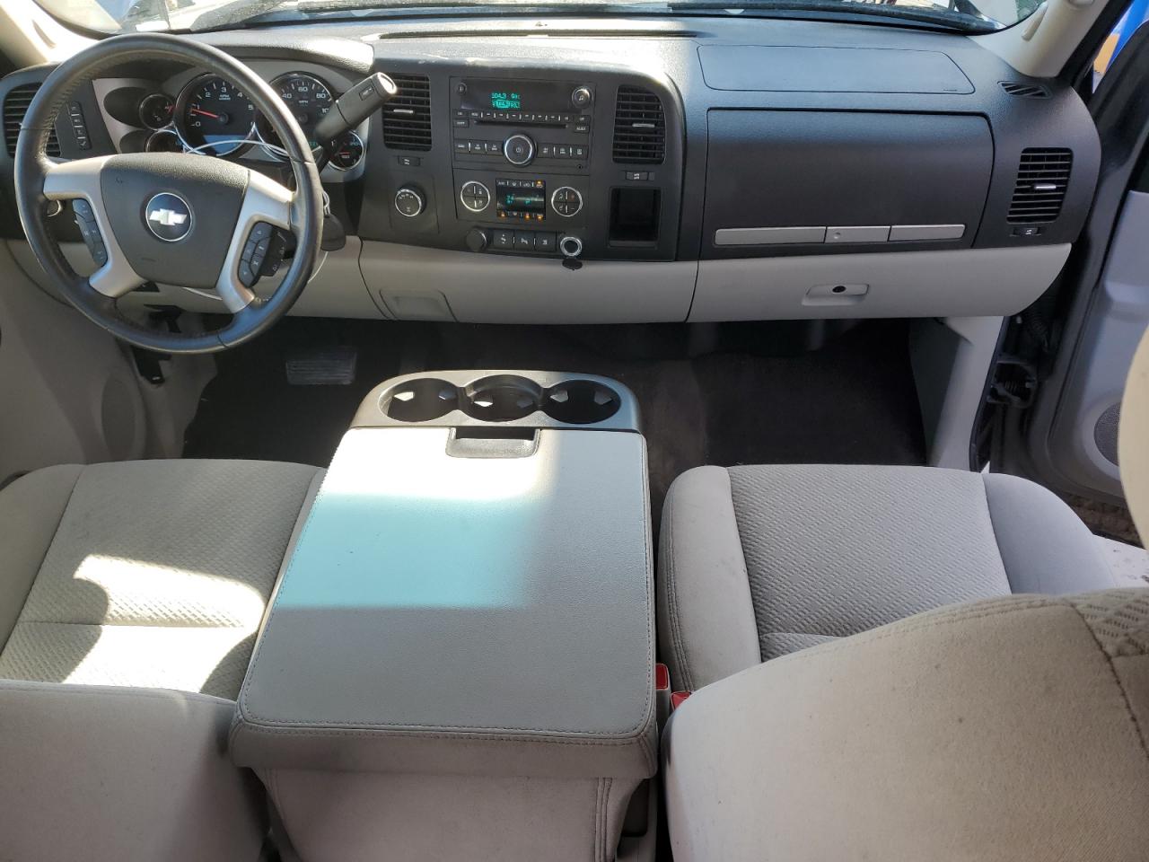 2008 Chevrolet Silverado VIN 3GCEK133X8G297149 Copart auction photo, side / all over damage thumbnail 8