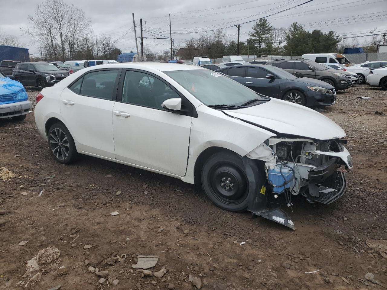 2017 Toyota Corolla VIN 2T1BURHE6HC886795 Copart auction photo, front end / side damage thumbnail 4