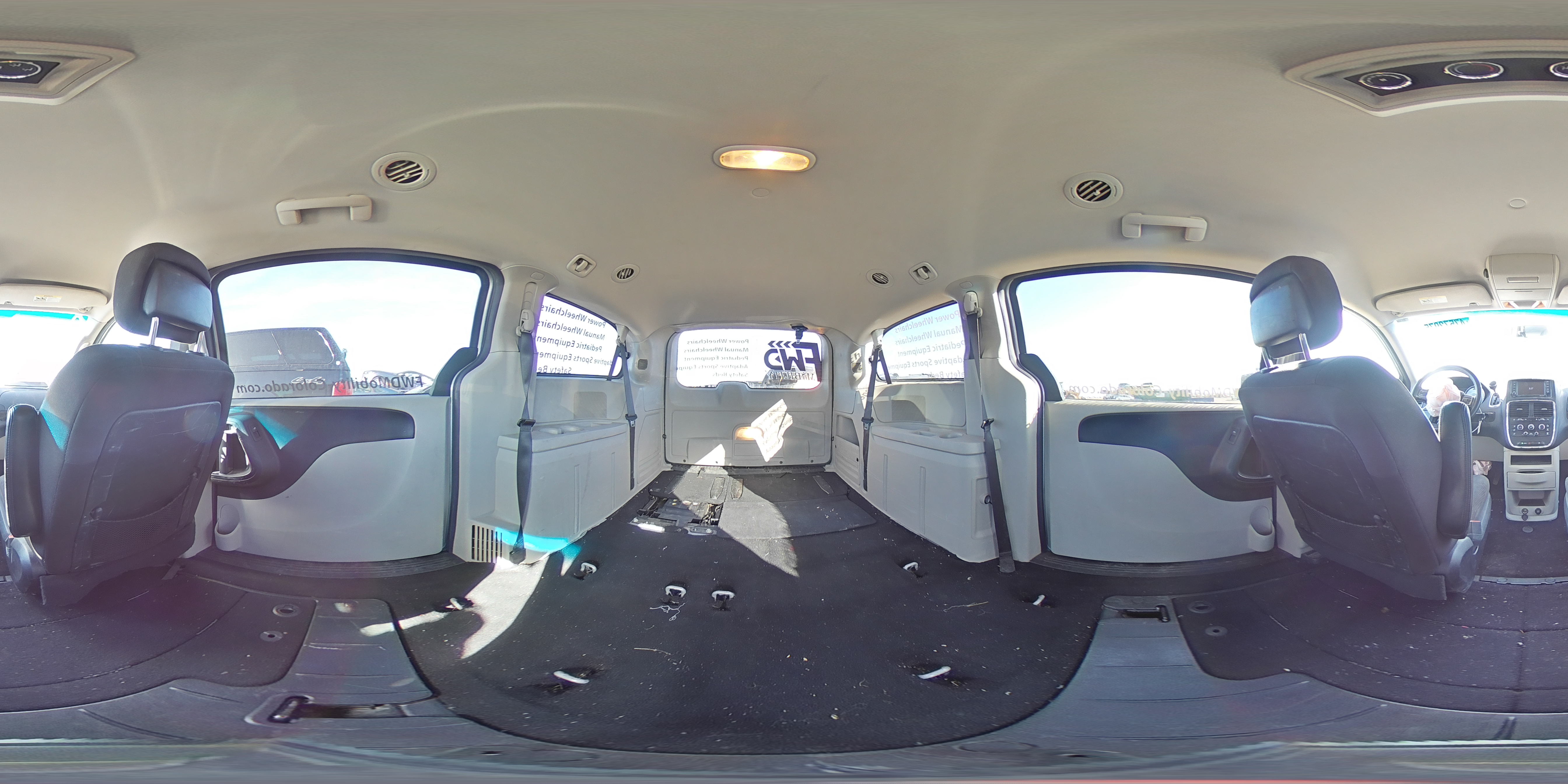 2018 Dodge Caravan VIN 2C4RDGBG9JR160870 Copart auction photo, front end / side damage thumbnail 14