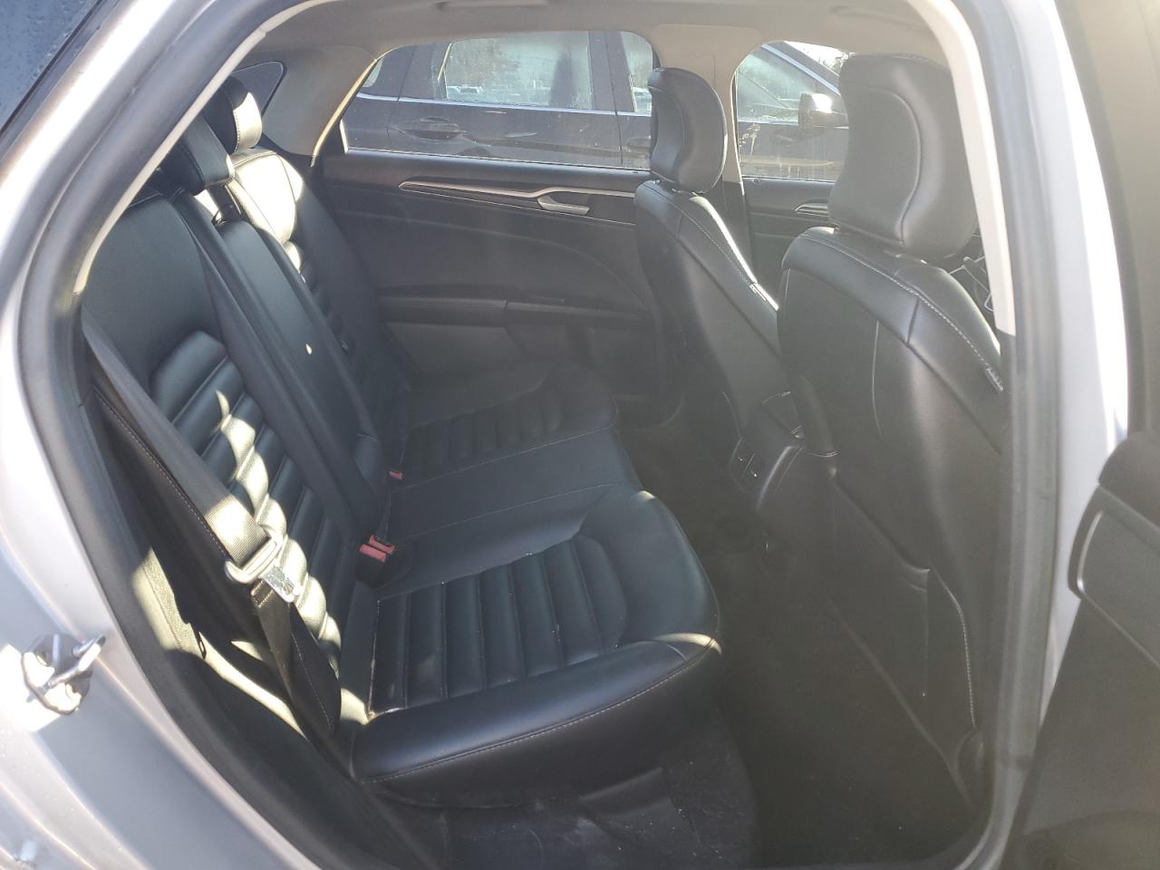 2019 Ford Fusion VIN 3FA6P0CD5KR150585 Copart auction photo, all over damage thumbnail 10