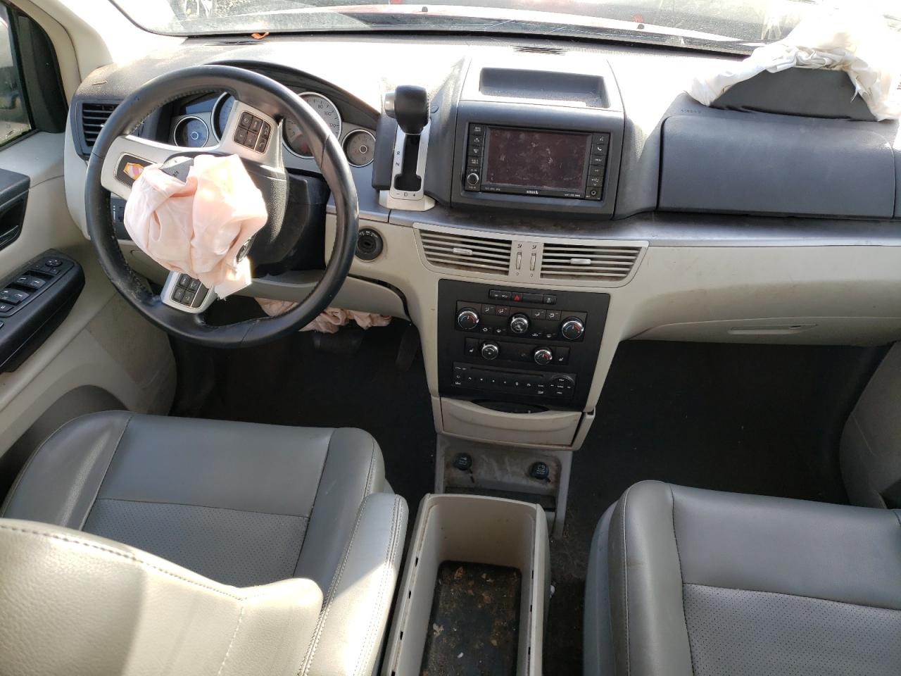 2012 Volkswagen Routan VIN 2C4RVABG8CR391174 Copart auction photo, front end / side damage thumbnail 8