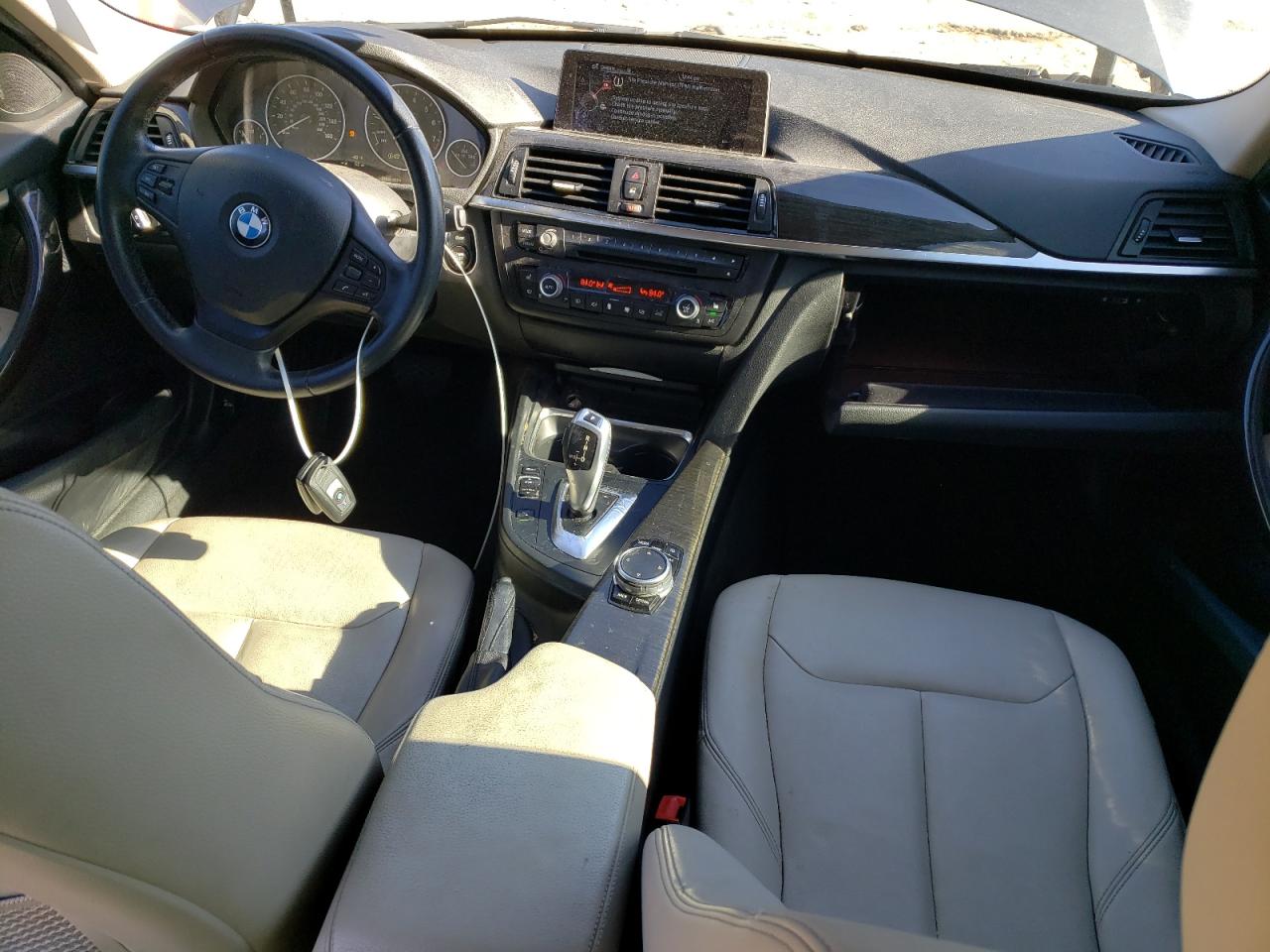2015 BMW 3er VIN WBA3B1G52FNT04874 Copart auction photo, front end damage thumbnail 8