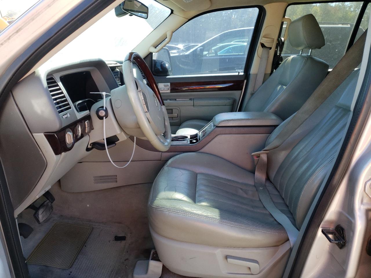 2003 Lincoln Aviator VIN 5LMEU68H63ZJ09384 Copart auction photo, front end / undercarriage damage thumbnail 7