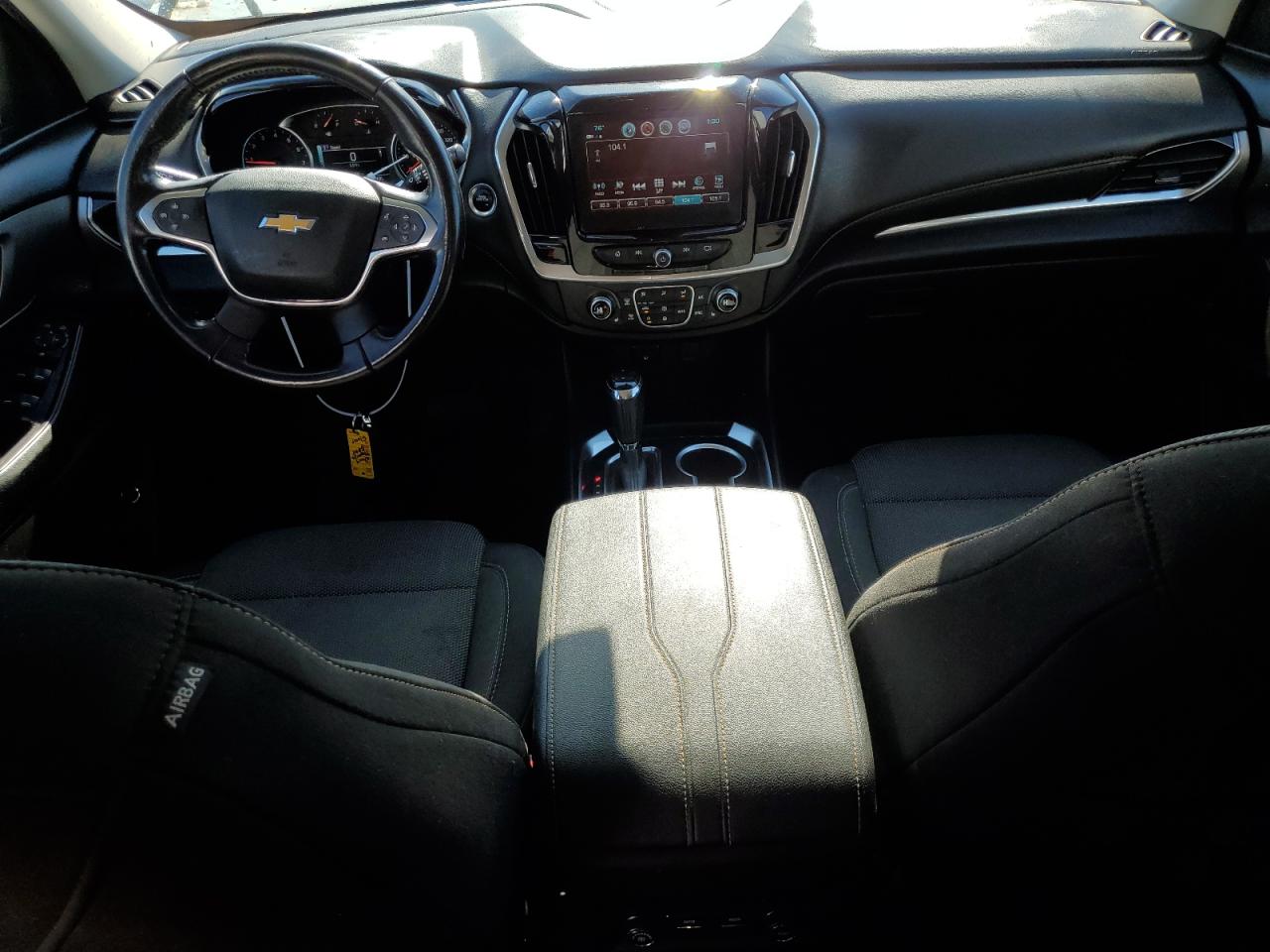 2019 Chevrolet Traverse VIN 1GNEVGKW4KJ310240 Copart auction photo, side damage thumbnail 8