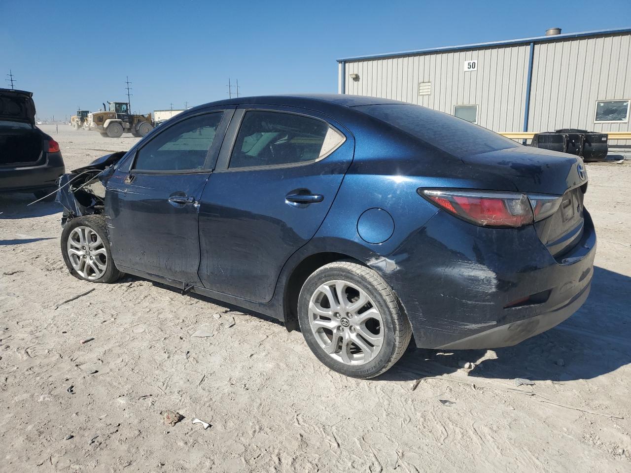 2018 Toyota Yaris VIN 3MYDLBYV2JY314133 Copart auction photo, all over damage thumbnail 2