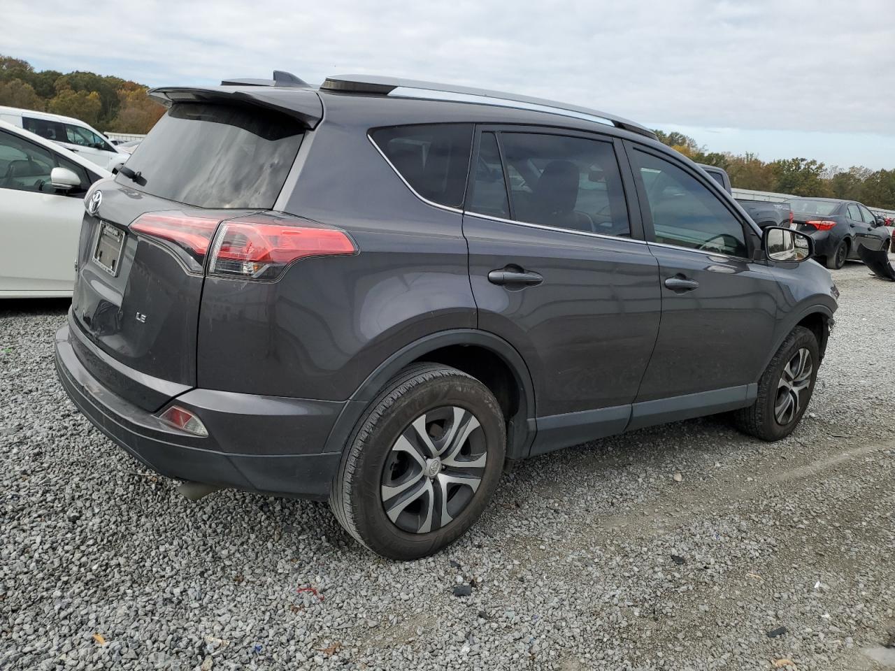 2018 Toyota RAV 4 VIN JTMZFREV0JJ744501 Copart auction photo, front end damage thumbnail 3