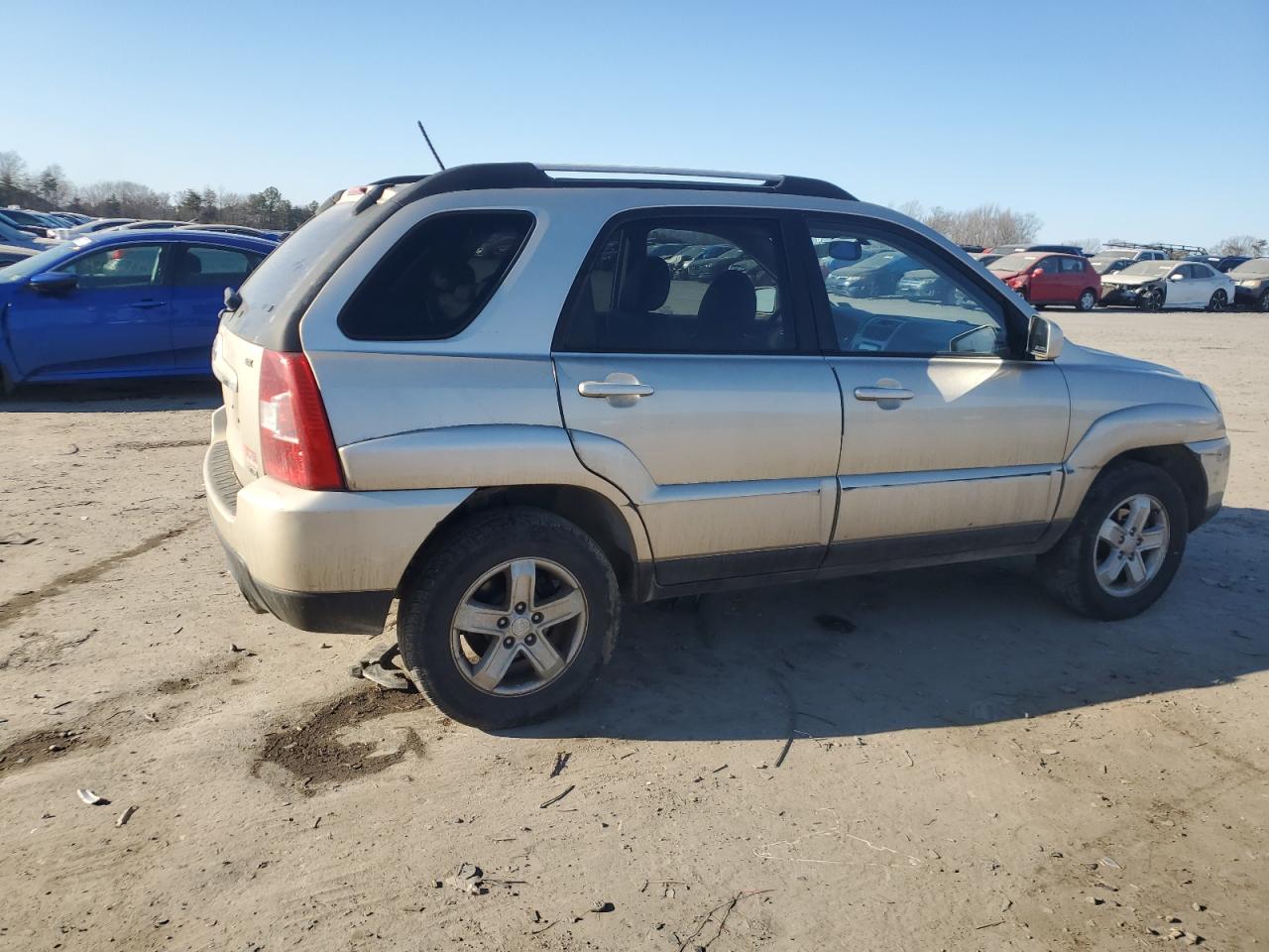 2009 KIA Sportage VIN KNDJE723097636671 Copart auction photo, front end / side damage thumbnail 3