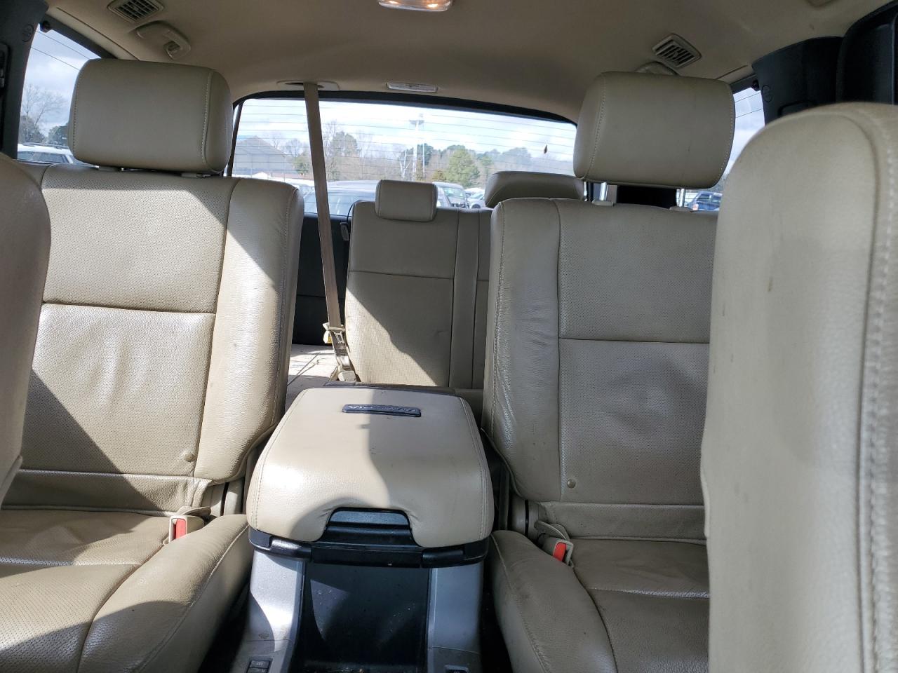 2019 Toyota Sequoia VIN 5TDYY5G11KS073918 Copart auction photo, rear end damage thumbnail 10