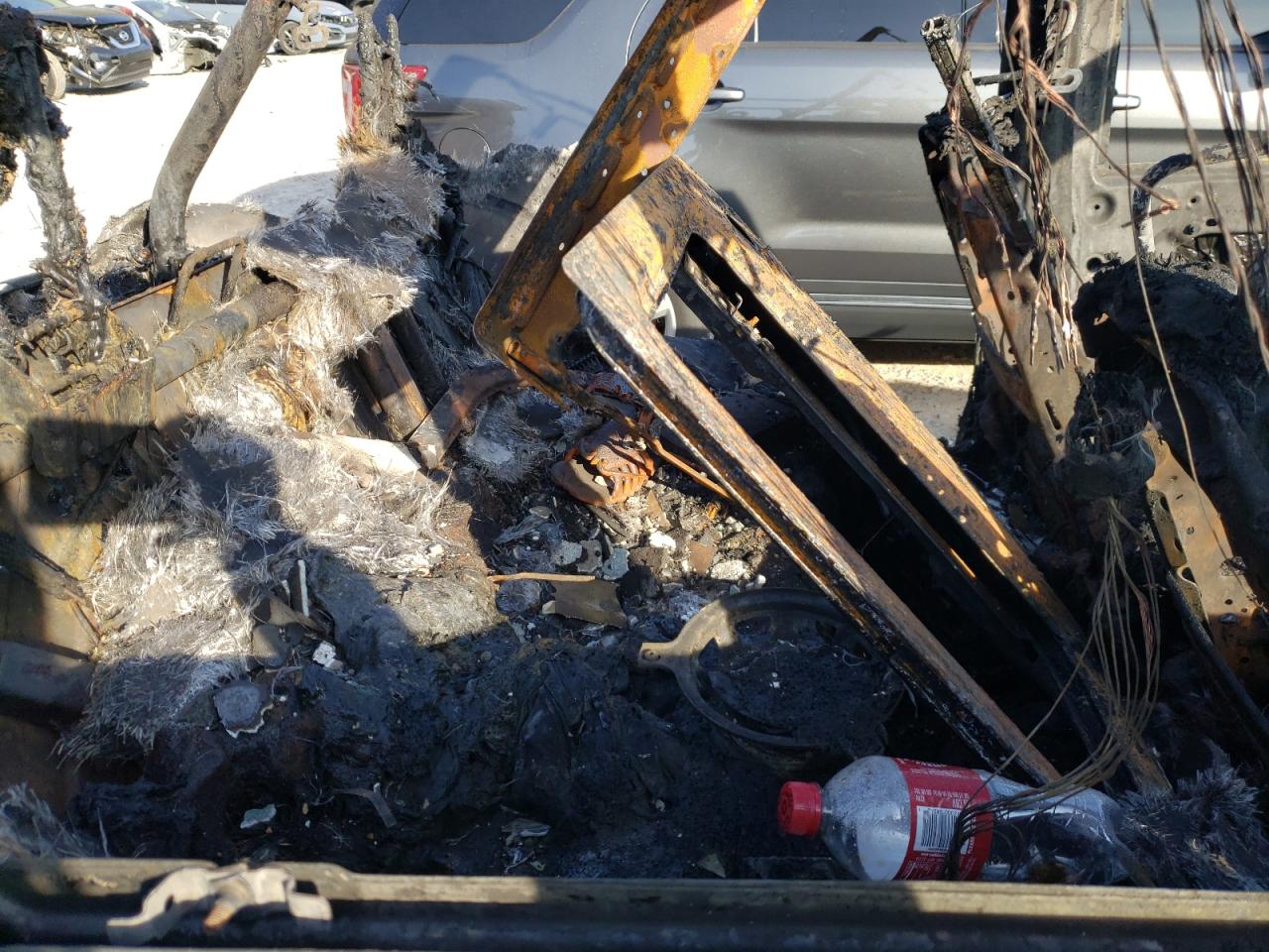 2016 Jeep Wrangler VIN 1C4BJWEG7GL142501 Copart auction photo, burn damage thumbnail 10