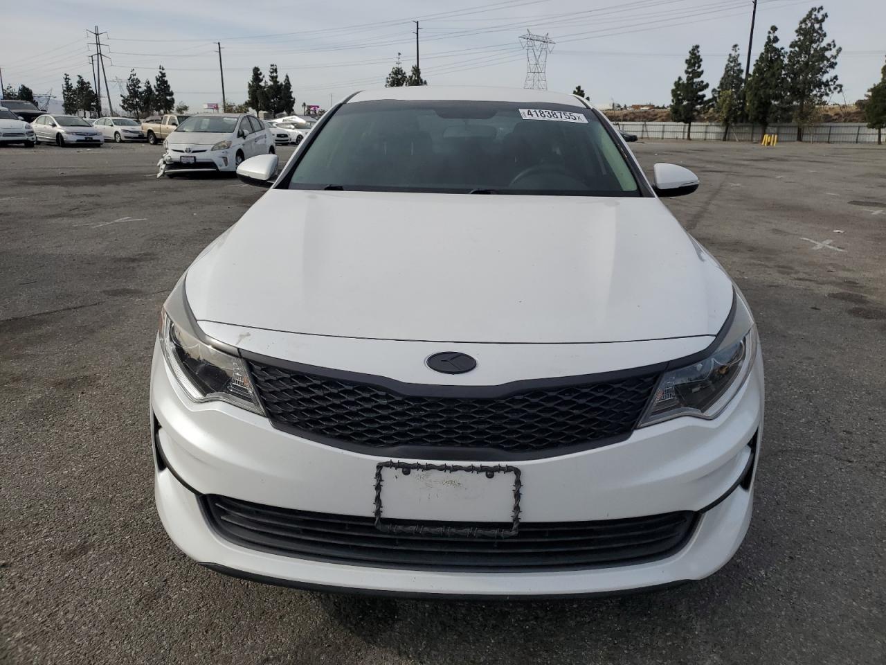 2017 KIA Optima VIN 5XXGT4L38HG144084 Copart auction photo, vandalism damage thumbnail 5