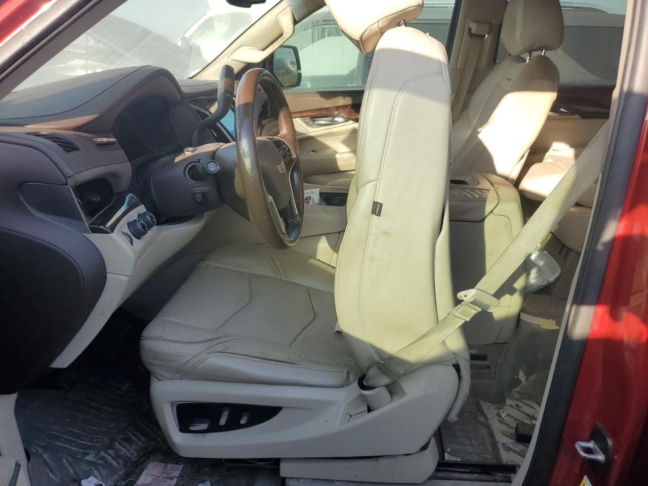 2015 Cadillac Escalade VIN 1GYS4SKJ6FR710274 Copart auction photo, water/flood damage thumbnail 7