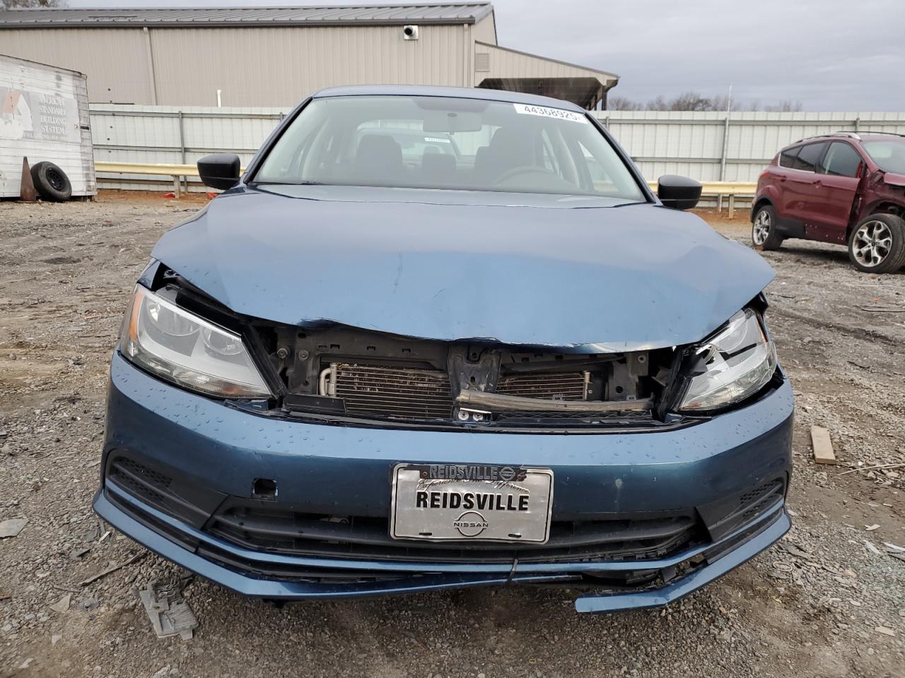 2015 Volkswagen Jetta VIN 3VW2K7AJ3FM258180 Copart auction photo, front end / side damage thumbnail 5