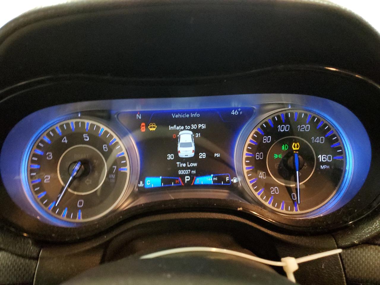 2016 Chrysler 300 VIN 2C3CCAGG2GH106649 Copart auction photo, front end / partial repair damage thumbnail 9