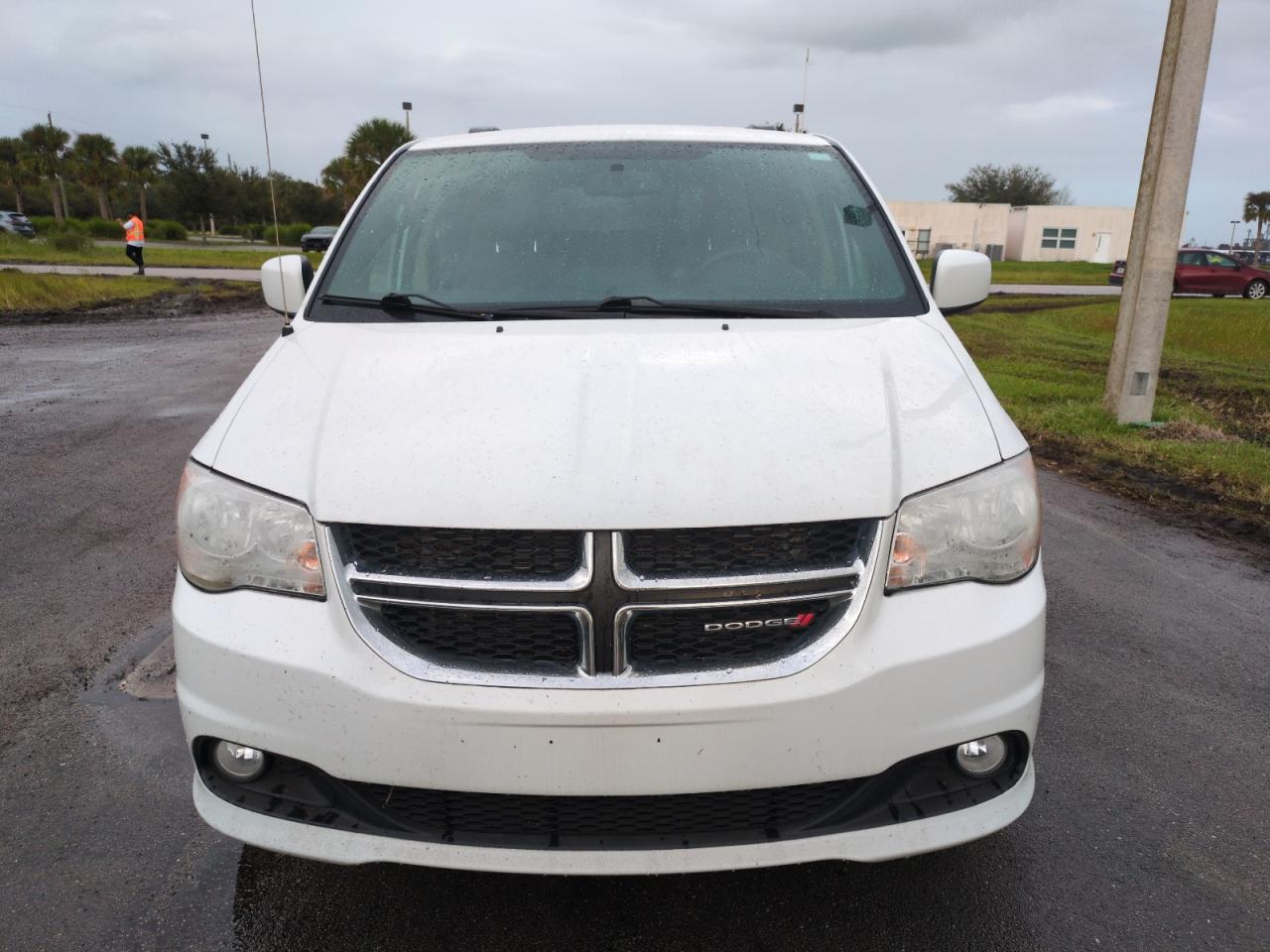 2017 Dodge Caravan VIN 2C4RDGCG0HR856817 Copart auction photo, water/flood damage thumbnail 5