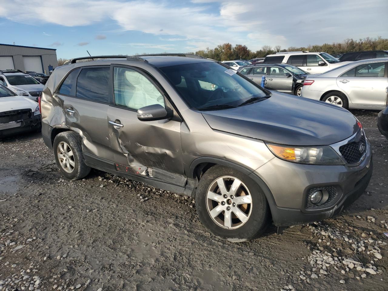 2013 KIA Sorento VIN 5XYKT3A60DG320214 Copart auction photo, side damage thumbnail 4