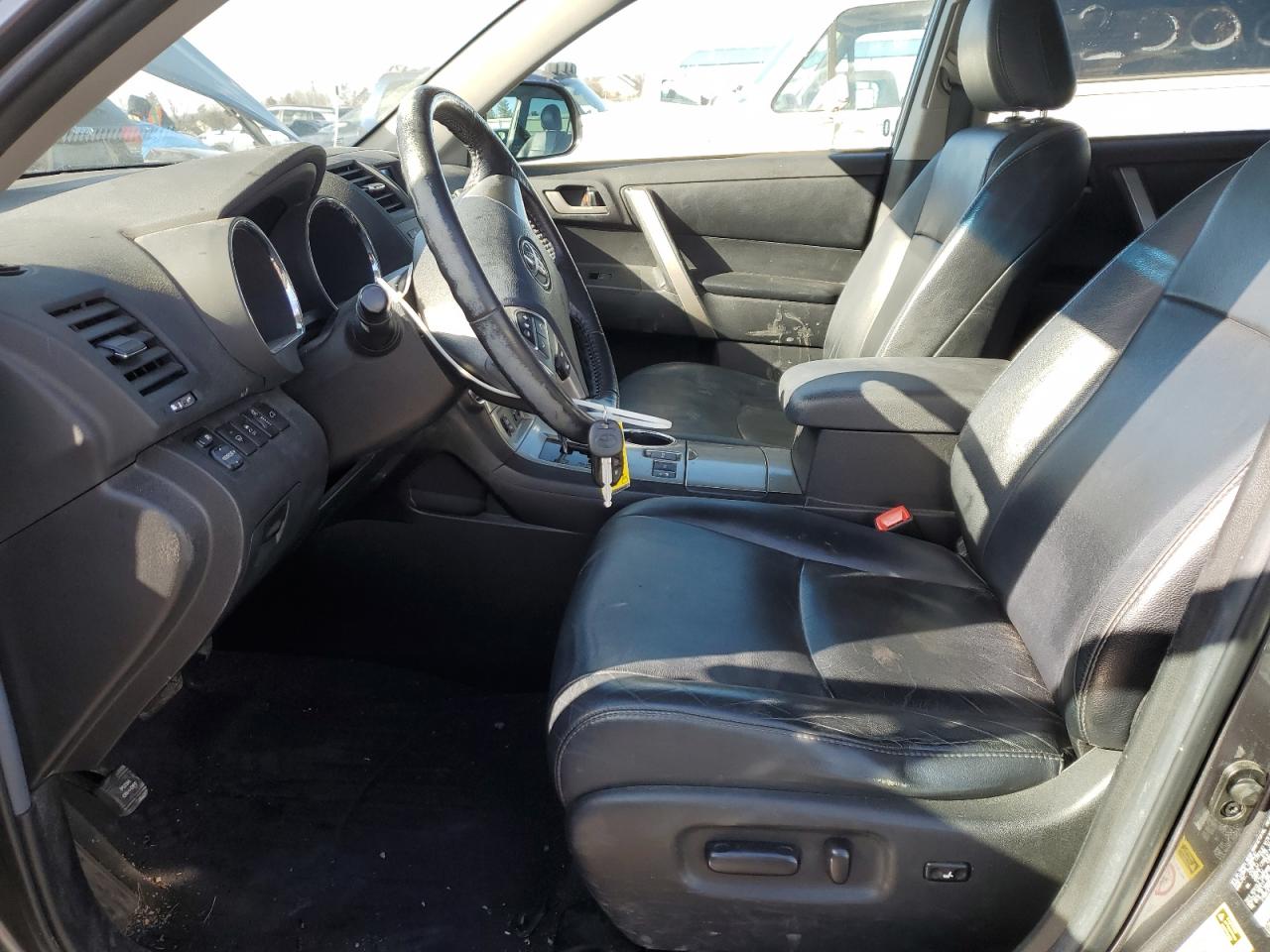 2012 Toyota Highlander VIN 5TDBK3EHXCS097230 Copart auction photo, front end / side damage thumbnail 7