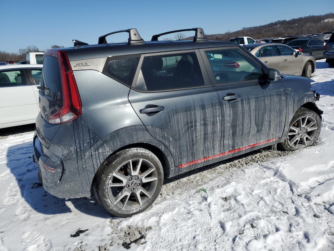 2021 KIA Soul VIN KNDJ63AU5M7775896 Copart auction photo, undercarriage / front end damage thumbnail 3