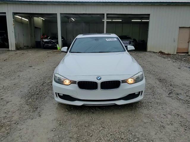 2014 BMW 3er VIN WBA3C3G50ENS69078 Copart auction photo, rear end / minor dent/scratches damage thumbnail 13