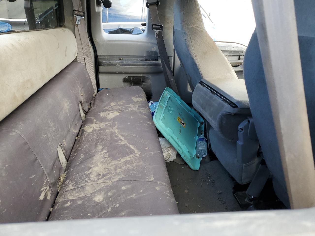 1999 Ford F250 VIN 1FTNX21F3XEB75792 Copart auction photo, all over damage thumbnail 10