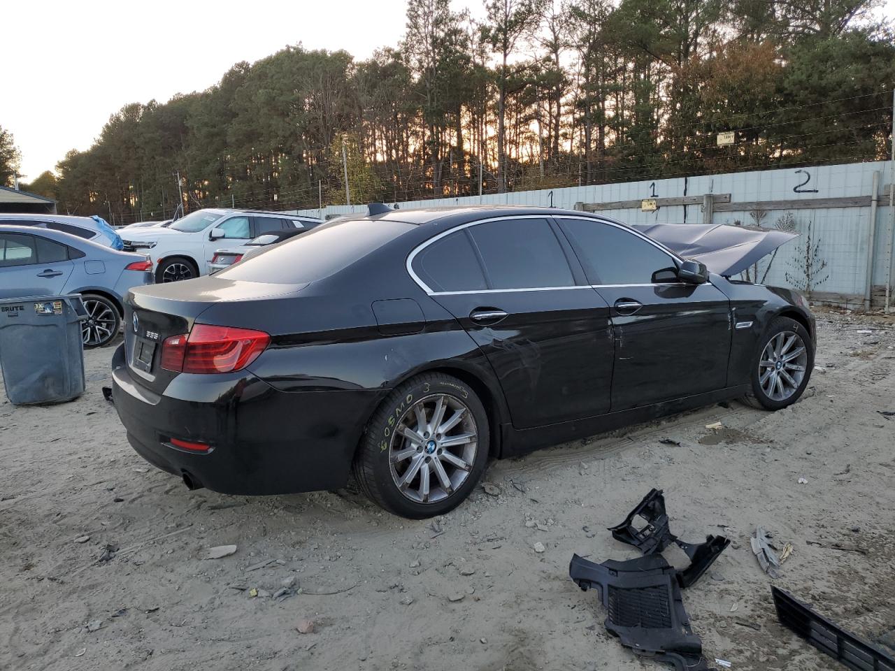 2014 BMW 5er VIN WBA5B3C57ED531511 Copart auction photo, front end / minor dent/scratches damage thumbnail 3