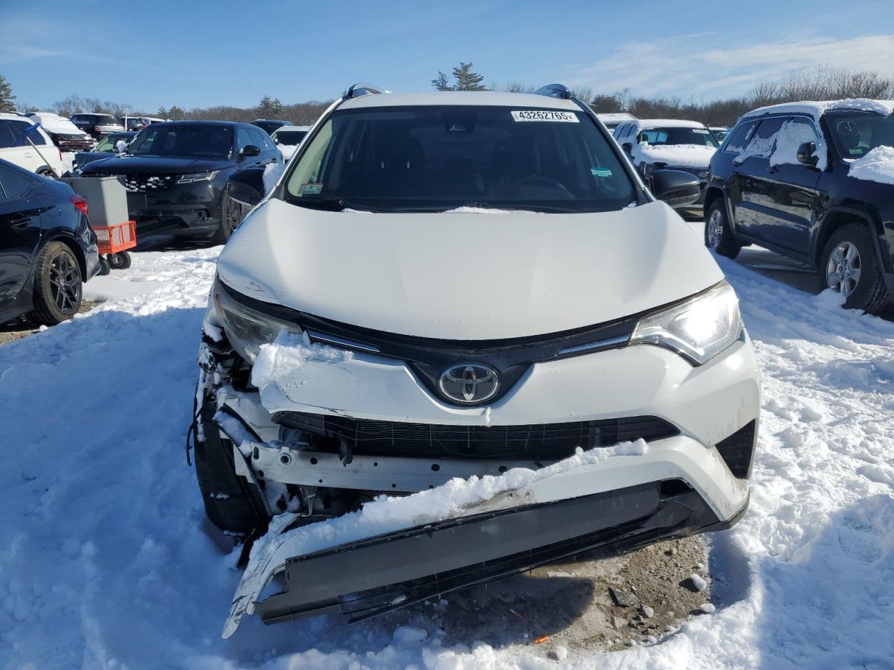 2018 Toyota RAV 4 VIN JTMBFREV9JJ218692 Copart auction photo, front end / side damage thumbnail 5