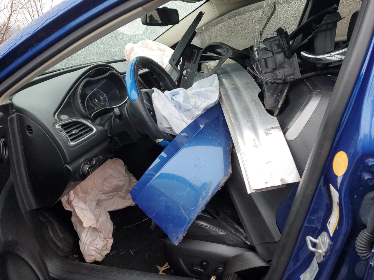 2015 Chrysler 200 VIN 1C3CCCCG8FN728194 Copart auction photo, front end damage thumbnail 7