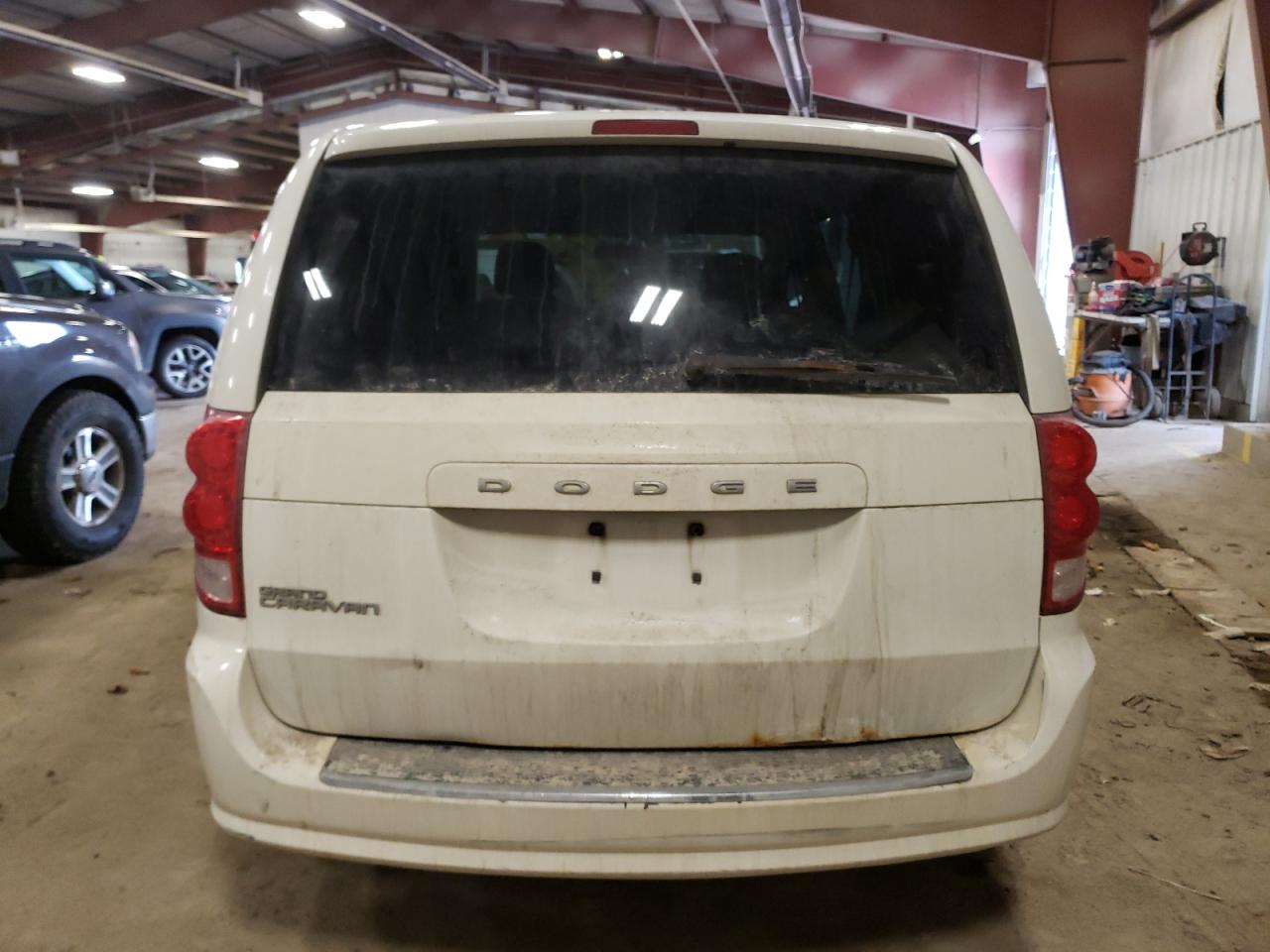 2012 Dodge Caravan VIN 2C4RDGBG9CR161696 Copart auction photo, front end / mechanical damage thumbnail 6