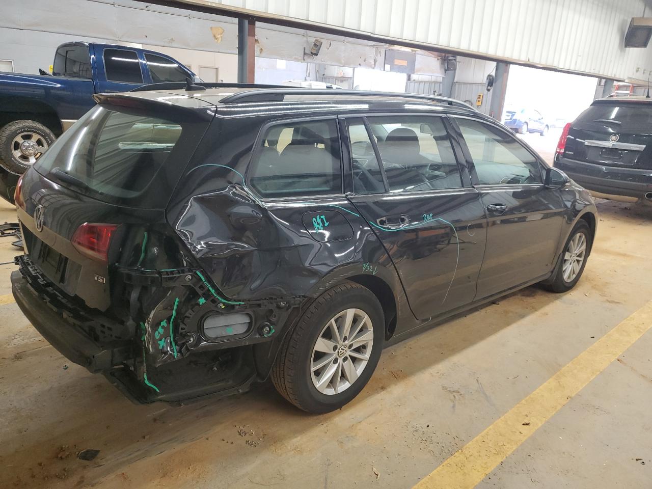 2016 Volkswagen Golf VIN 3VWC17AUXGM505701 Copart auction photo, rear end / side damage thumbnail 3