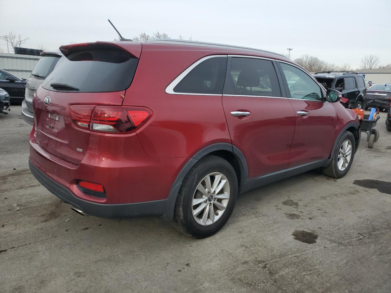 2020 KIA Sorento VIN 5XYPG4A35LG648278 Copart auction photo, front end damage thumbnail 3