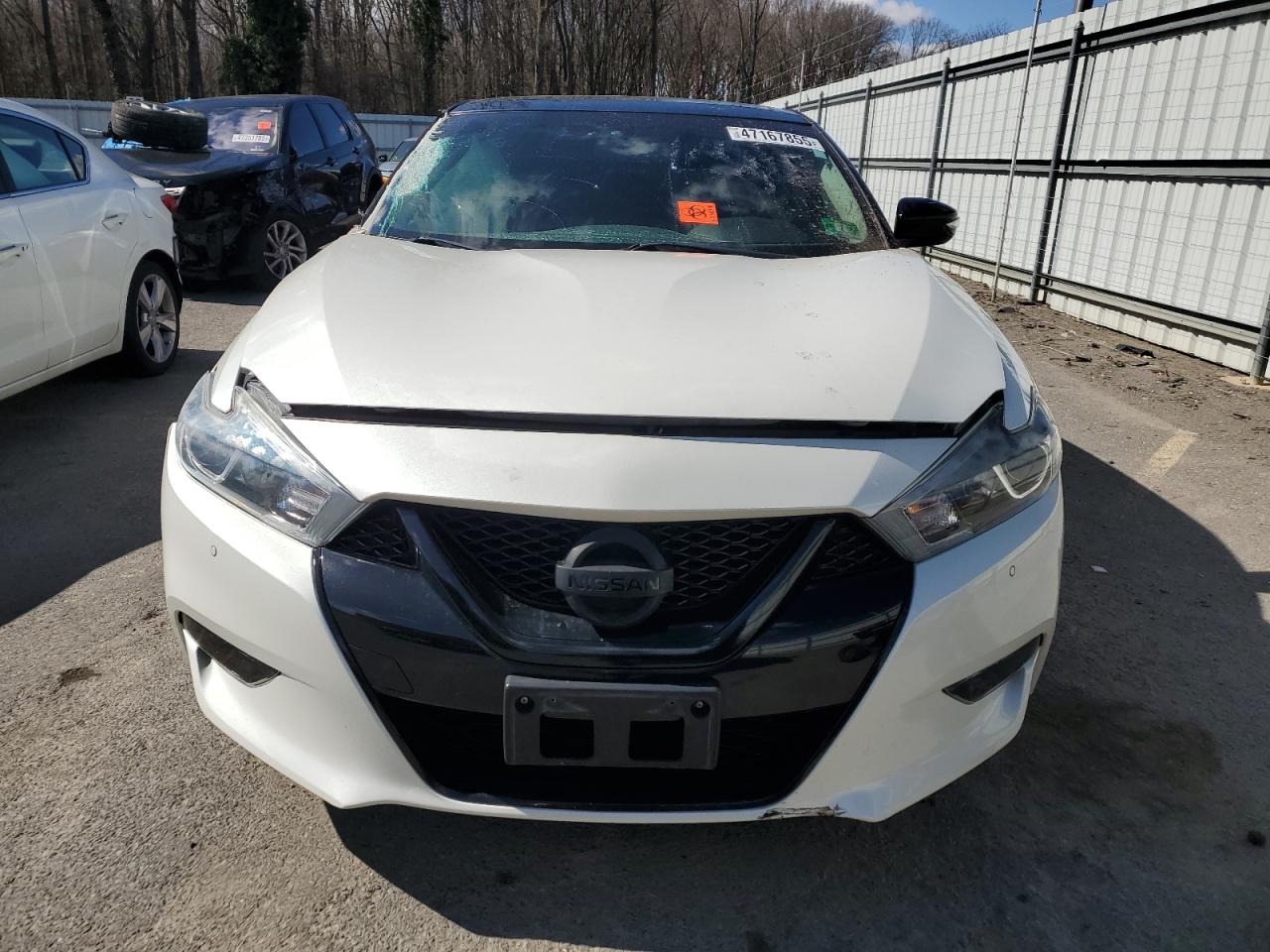 2018 Nissan Maxima VIN 1N4AA6AP4JC395970 Copart auction photo, side / front end damage thumbnail 5