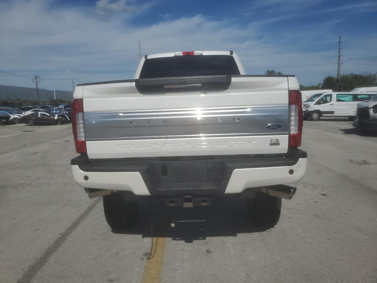 2019 Ford F250 VIN 1FT7W2BT6KEF27479 Copart auction photo, burn - engine damage thumbnail 6