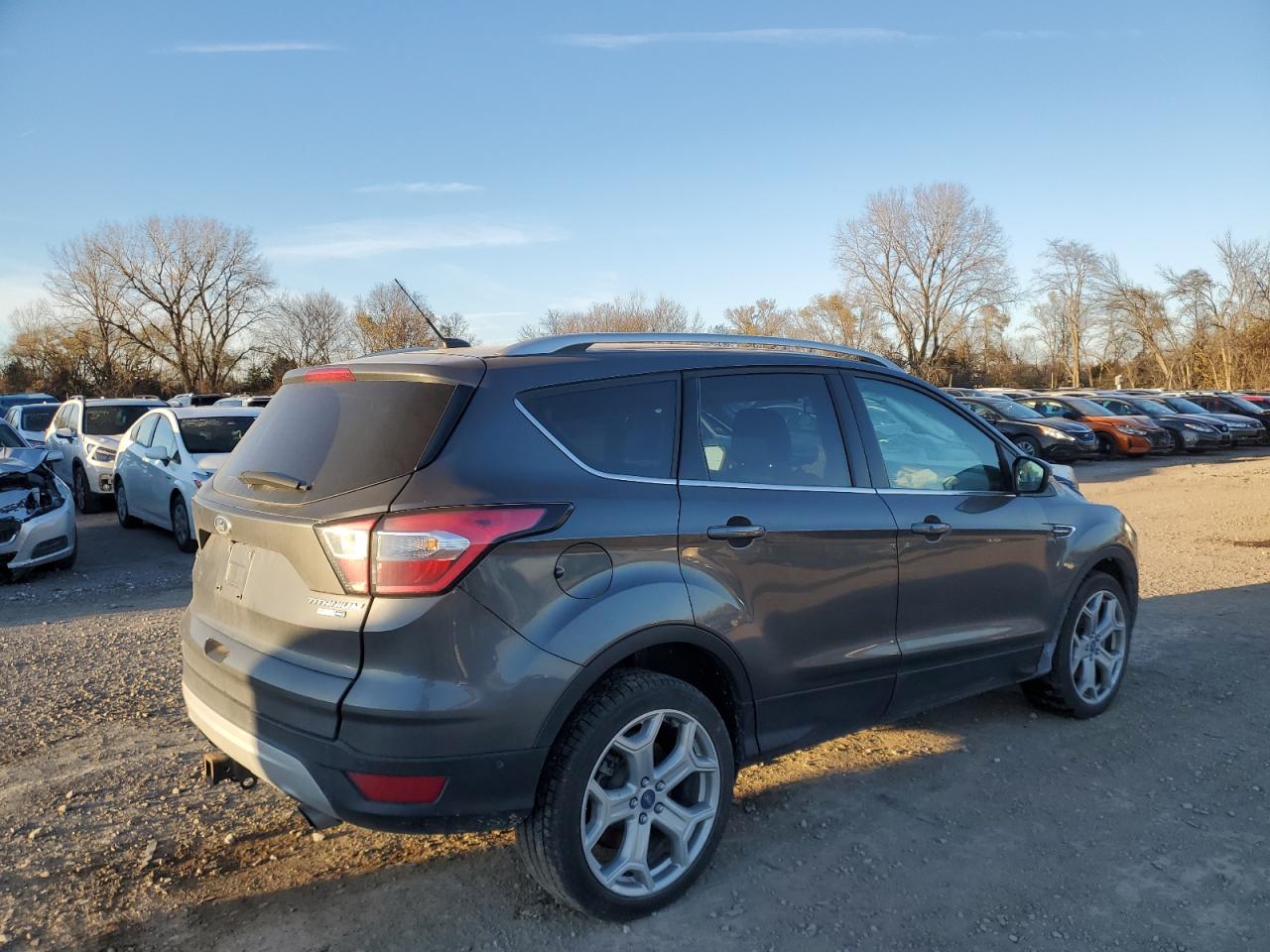 2017 Ford Escape VIN 1FMCU9J99HUC95411 Copart auction photo, front end damage thumbnail 3