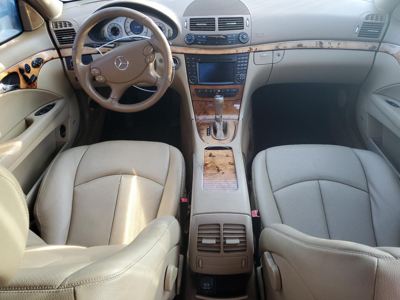 2009 Mercedes-Benz E-klasse VIN WDBUF56X79B415771 Copart auction photo, rear end damage thumbnail 8