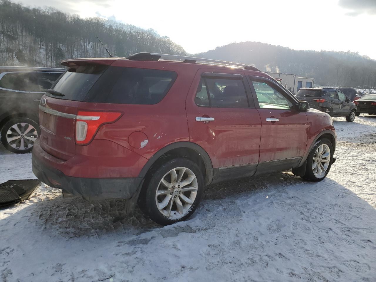 2014 Ford Explorer VIN 1FM5K8D85EGC44073 Copart auction photo, front end damage thumbnail 3