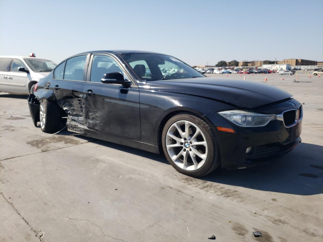 2014 BMW 3er VIN WBA3B1C59EP679668 Copart auction photo, side / rear end damage thumbnail 4
