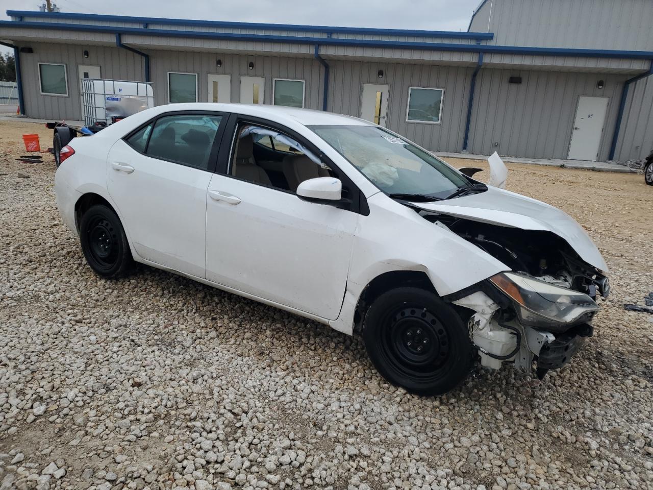 2015 Toyota Corolla VIN 2T1BURHE2FC374383 Copart auction photo, front end damage thumbnail 4
