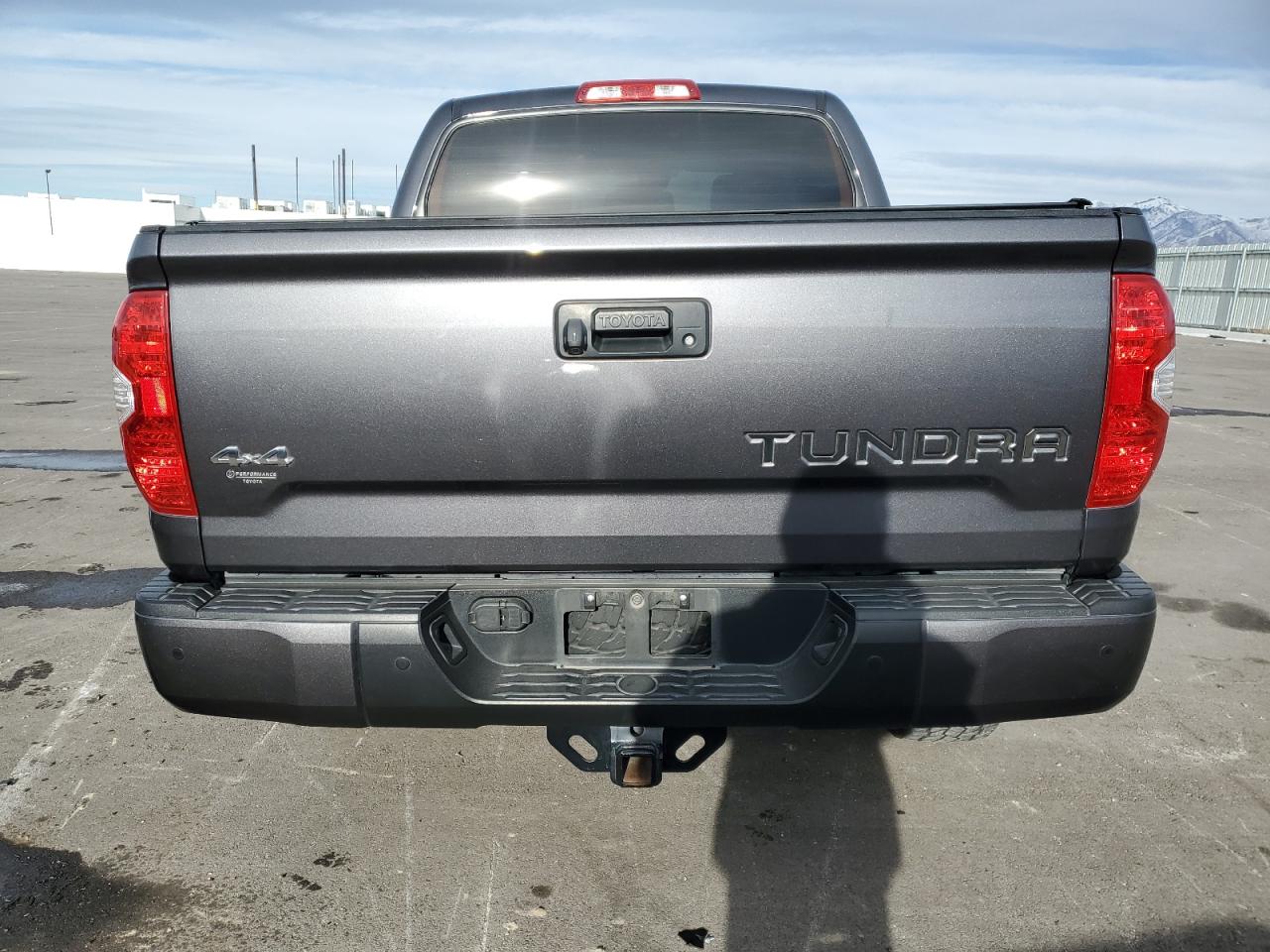 2018 Toyota Tundra VIN 5TFAY5F16JX727436 Copart auction photo, front end damage thumbnail 6