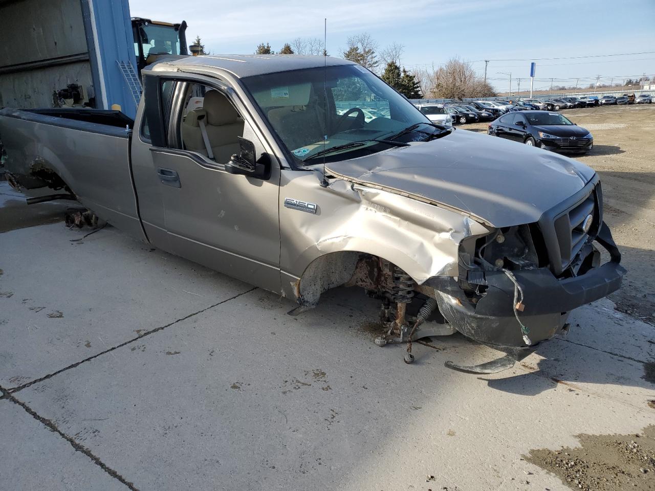 2005 Ford F-150 VIN 1FTRF12285NC10639 Copart auction photo, rollover / mechanical damage thumbnail 4