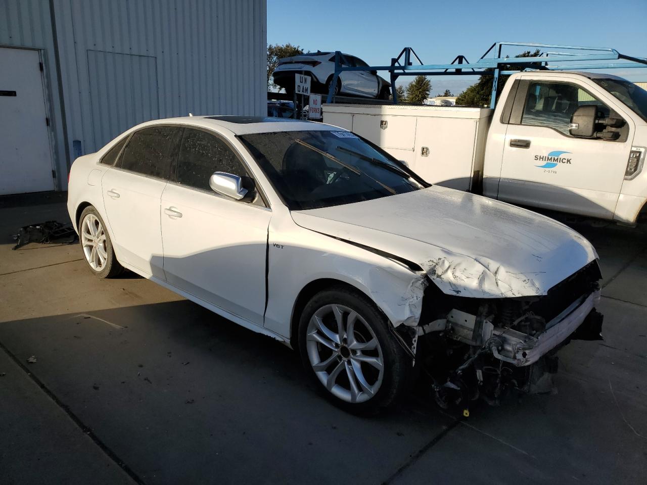 2010 Audi RS4 VIN WAUBGAFL9AA079382 Copart auction photo, front end / mechanical damage thumbnail 4