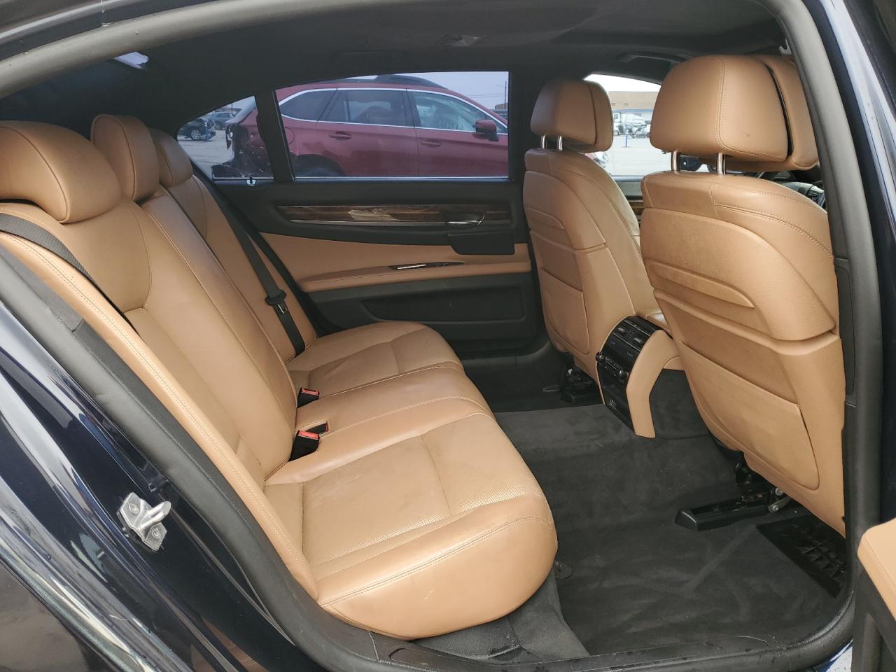 2015 BMW 7er VIN WBAYF8C55FD654093 Copart auction photo, front end / minor dent/scratches damage thumbnail 10