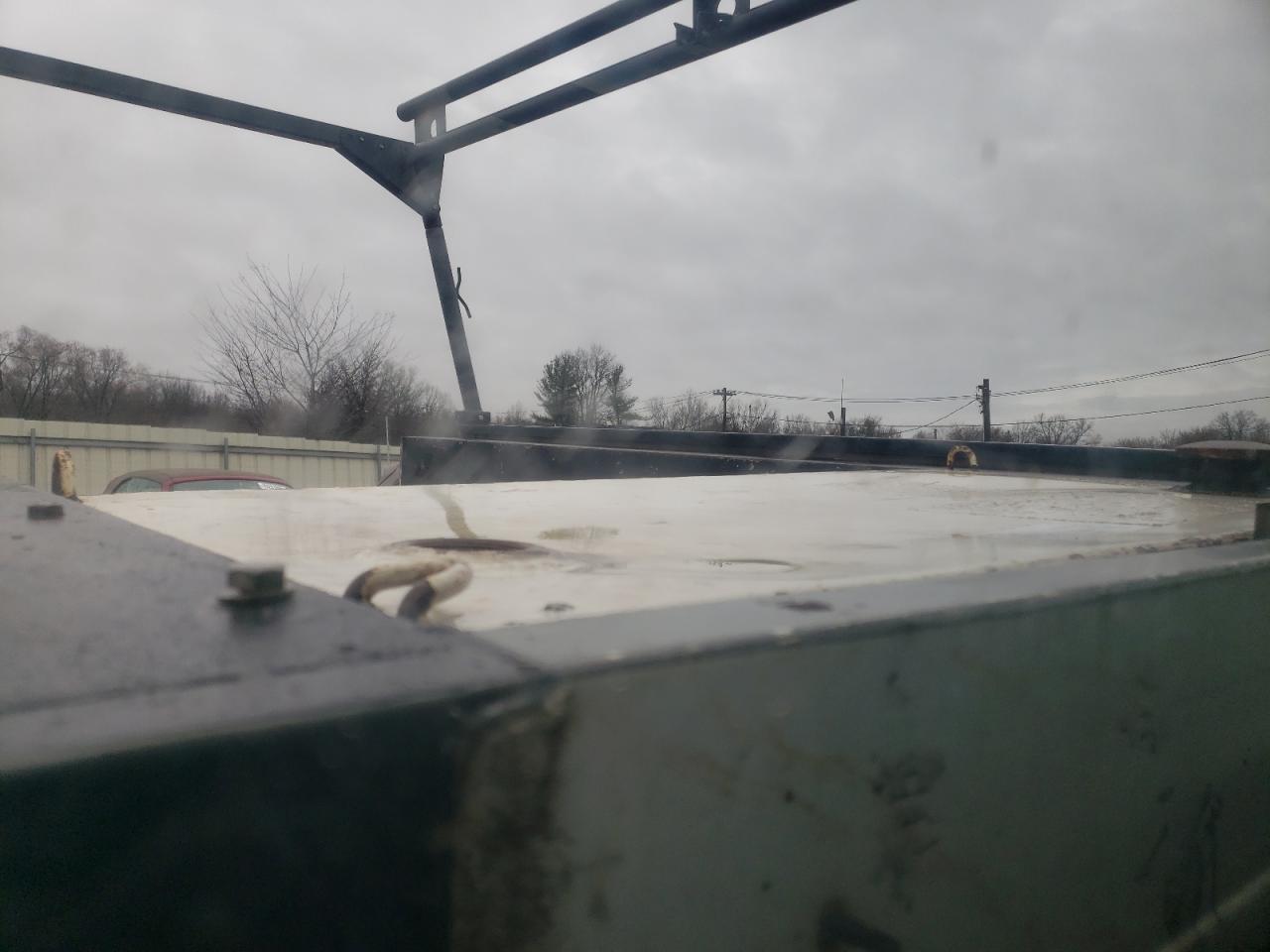 2006 Ford F250 VIN 1FDNF20556ED20353 Copart auction photo, vandalism damage thumbnail 10