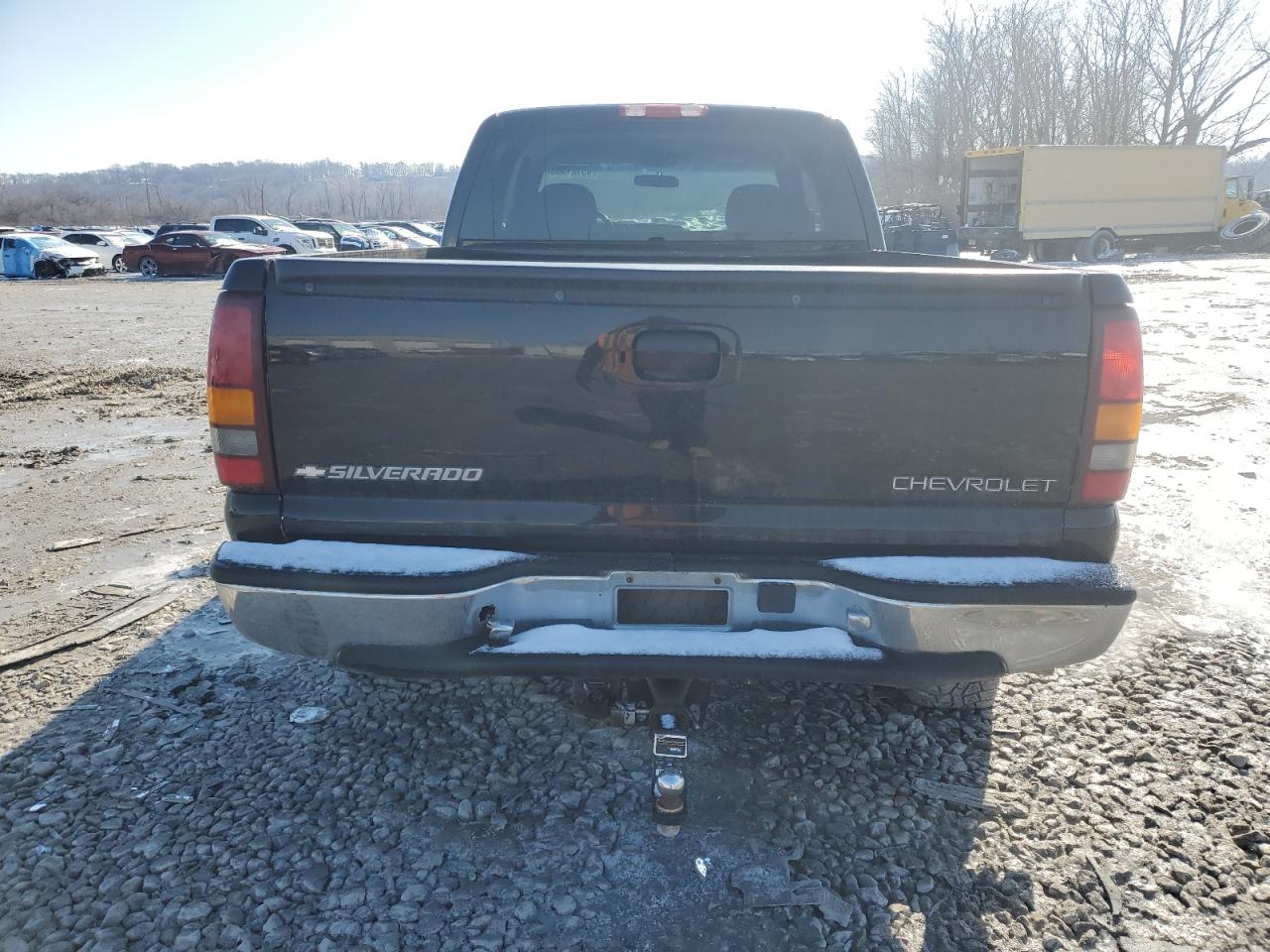 1999 Chevrolet Silverado VIN 2GCEK19T4X1288056 Copart auction photo, rear end / minor dent/scratches damage thumbnail 6