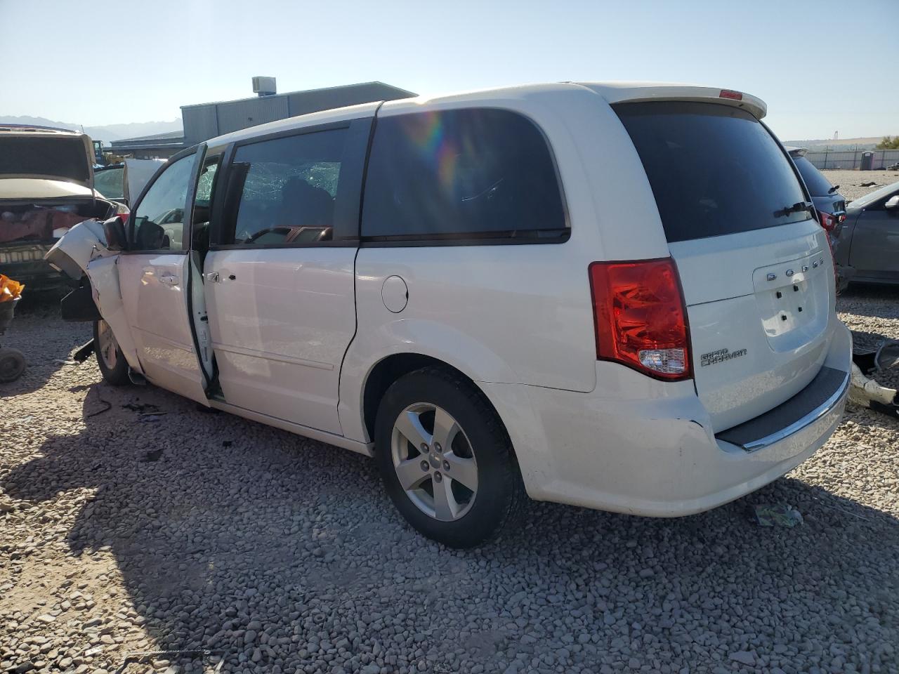 2013 Dodge Caravan VIN 2C4RDGBG3DR651424 Copart auction photo, front end damage thumbnail 2