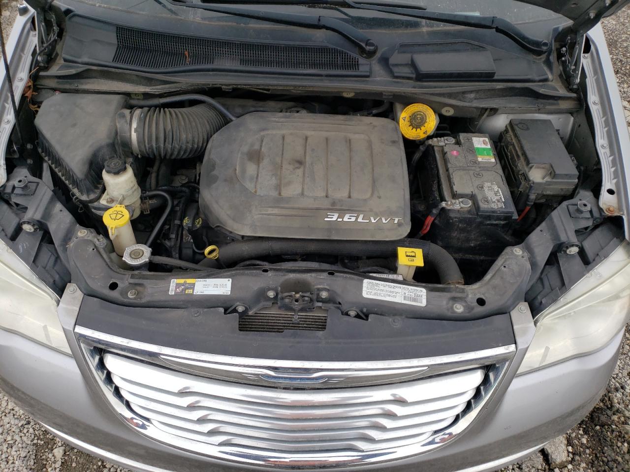 2014 Chrysler Town & Country VIN 2C4RC1BG6ER255571 Copart auction photo, side / minor dent/scratches damage thumbnail 12
