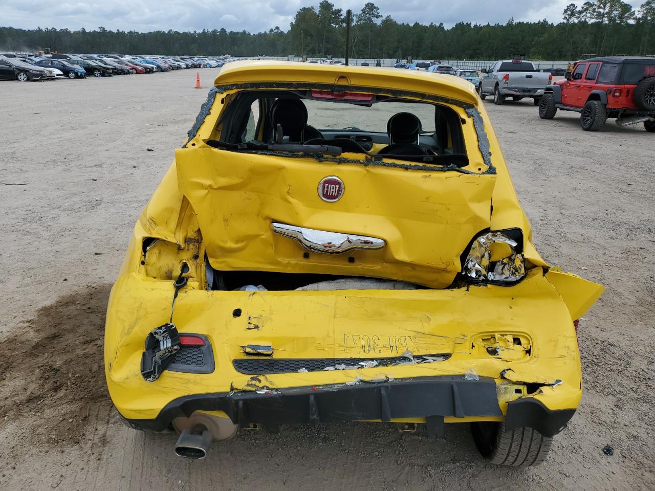 2015 Fiat 500 VIN 3C3CFFBR5FT638822 Copart auction photo, rear end damage thumbnail 6